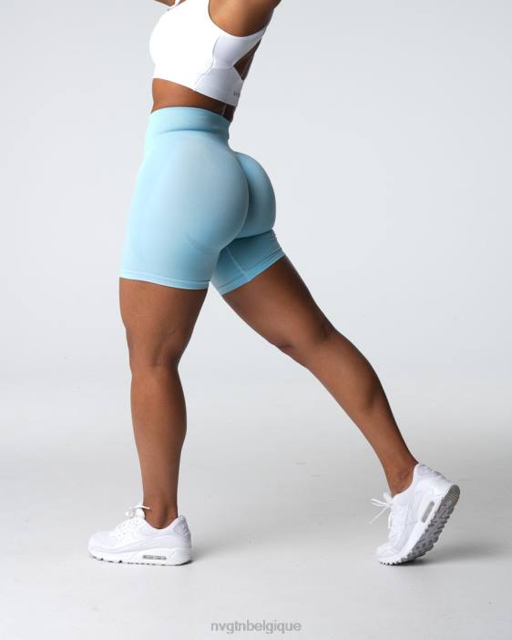 0LFV323 bleu pastel aptitude NVGTN femmes short contour sans coutures