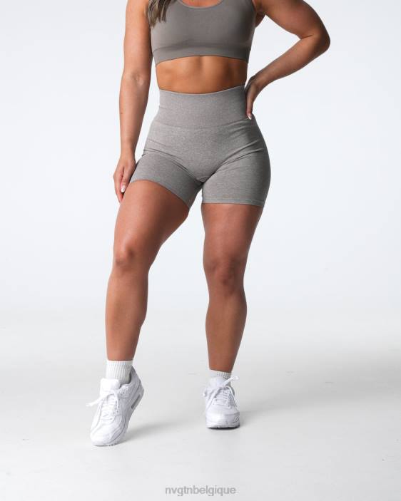 0LFV395 taupe aptitude NVGTN femmes short froissé sans coutures