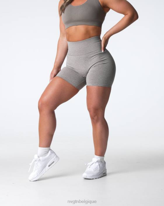 0LFV395 taupe aptitude NVGTN femmes short froissé sans coutures