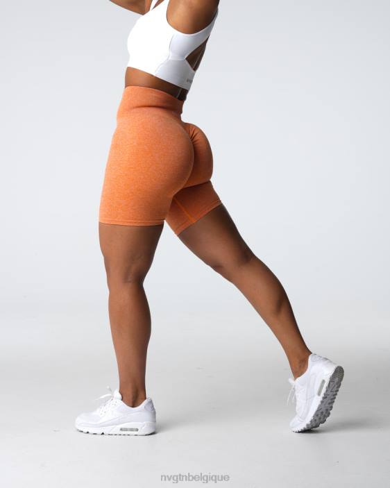 0LFV401 orange brûlée aptitude NVGTN femmes short froissé sans coutures