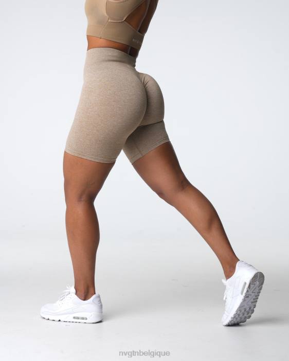0LFV414 beige aptitude NVGTN femmes short froissé sans coutures