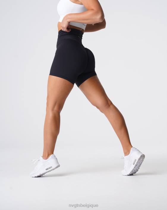 0LFV453 noir aptitude NVGTN femmes short emblématique 2.0