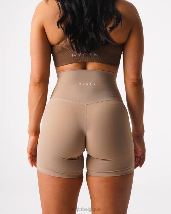 0LFV457 latté aptitude NVGTN femmes short emblématique 2.0